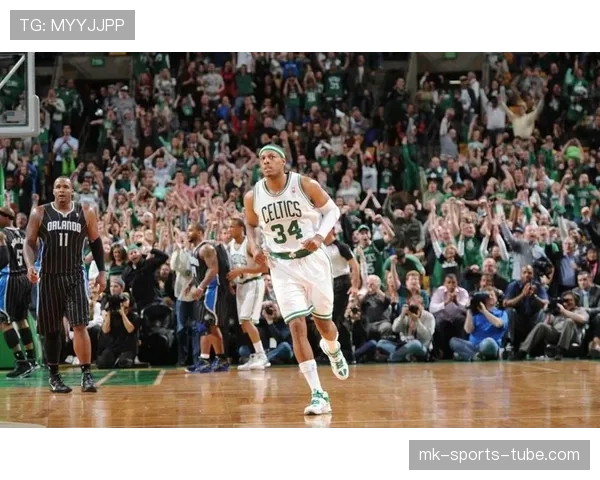 保罗·皮尔斯关键时刻单打效率提升助凯尔特人稳固核心地位